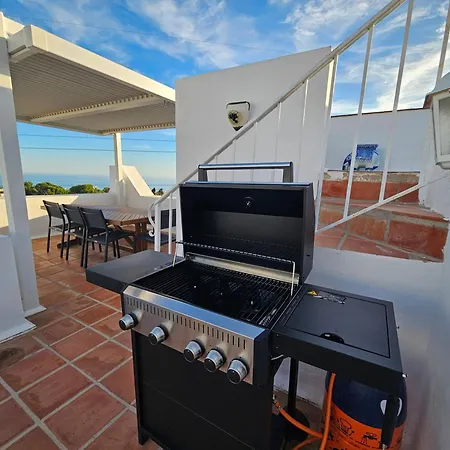 度假居 Casa Sunrisa With Breath Taking Sea And Mountain View 内尔哈