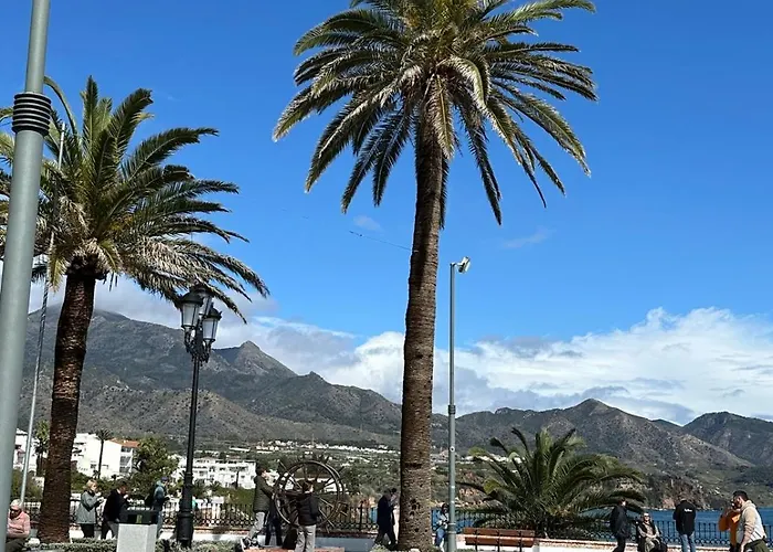 度假居 Casa Sunrisa With Breath Taking Sea And Mountain View 内尔哈