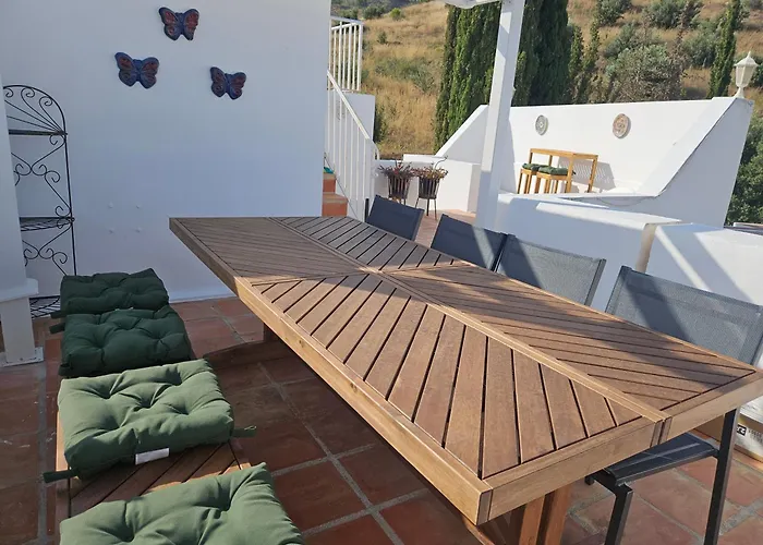 度假居 Casa Sunrisa With Breath Taking Sea And Mountain View 内尔哈