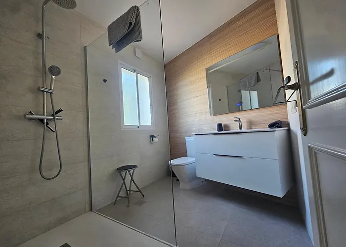 Casa Sunrisa With Breath Taking Sea And Mountain View 度假居 *