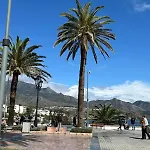 Сasa de vacaciones Casa Sunrisa With Breath Taking Sea And Mountain View Nerja