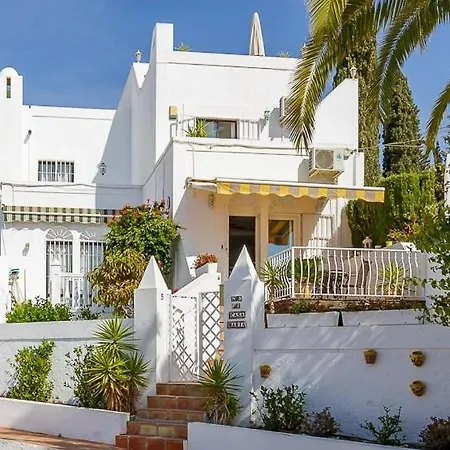Vakantiehuis Casa Sunrisa With Breath Taking Sea And Mountain View
