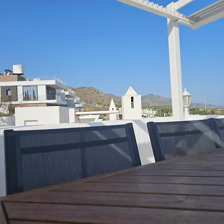Casa Sunrisa With Breath Taking Sea And Mountain View Nerja