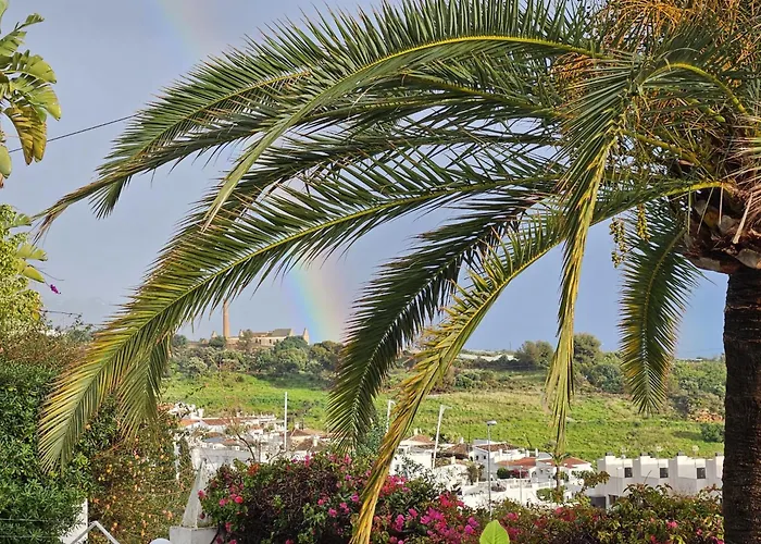 Дом отдыха Casa Sunrisa With Breath Taking Sea And Mountain View *