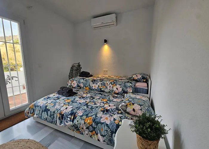 Casa Sunrisa With Breath Taking Sea And Mountain View Дом отдыха *