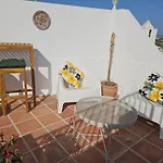 Дом отдыха Casa Sunrisa With Breath Taking Sea And Mountain View