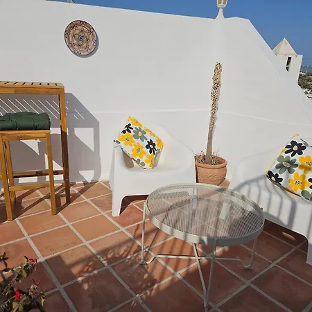 Дом отдыха Casa Sunrisa With Breath Taking Sea And Mountain View